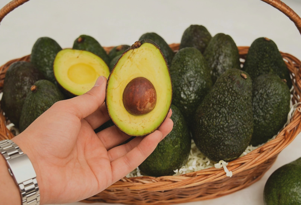premium-hass-avocado-basket