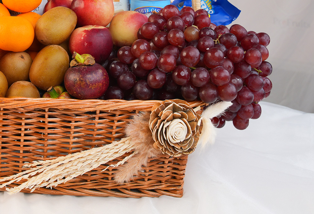 Grand Luxe Exotic Fruit & Gourmet Basket