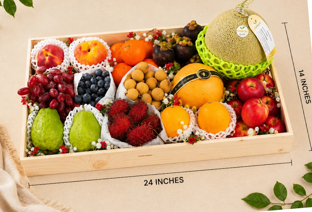 Chia Thai, Mangosteen, Mandarin Orange, Yellow Nectarine, Red Seedless Grape, Blueberry, Longan, Korean Pear, Rockit Apple, Valencia Orange, Rambutan, and Red Guava.
