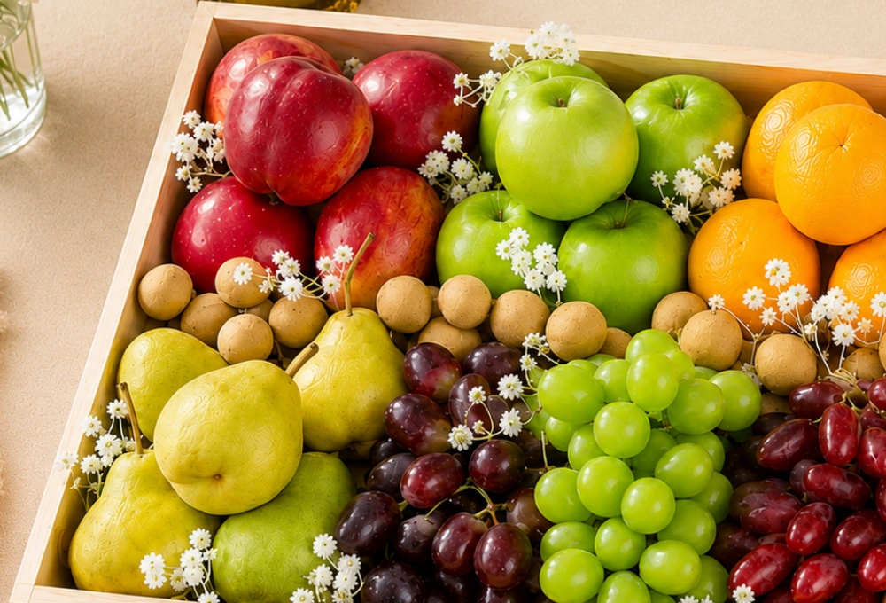 Washington Apple, Green Apple, Valencia Orange, Red Beauty Pear, Green Vermont Pear, Red Globe Grape, Green Muscat Grape, Red Seedless Grape, Spanish Peach, and Longan in a Premium Wooden Tray.