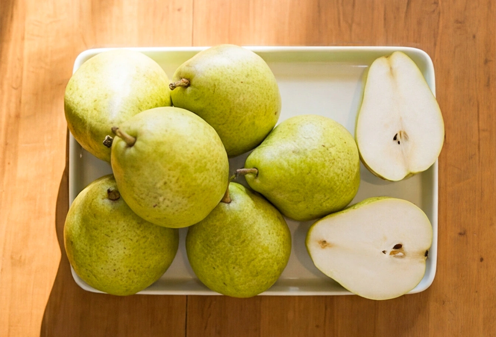 vermont beauty pear premium fruit online Mumbai