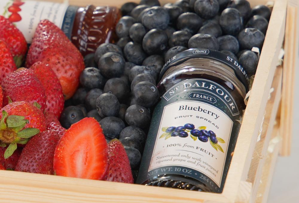 Premium Berry & Gourmet Fruit Tray
