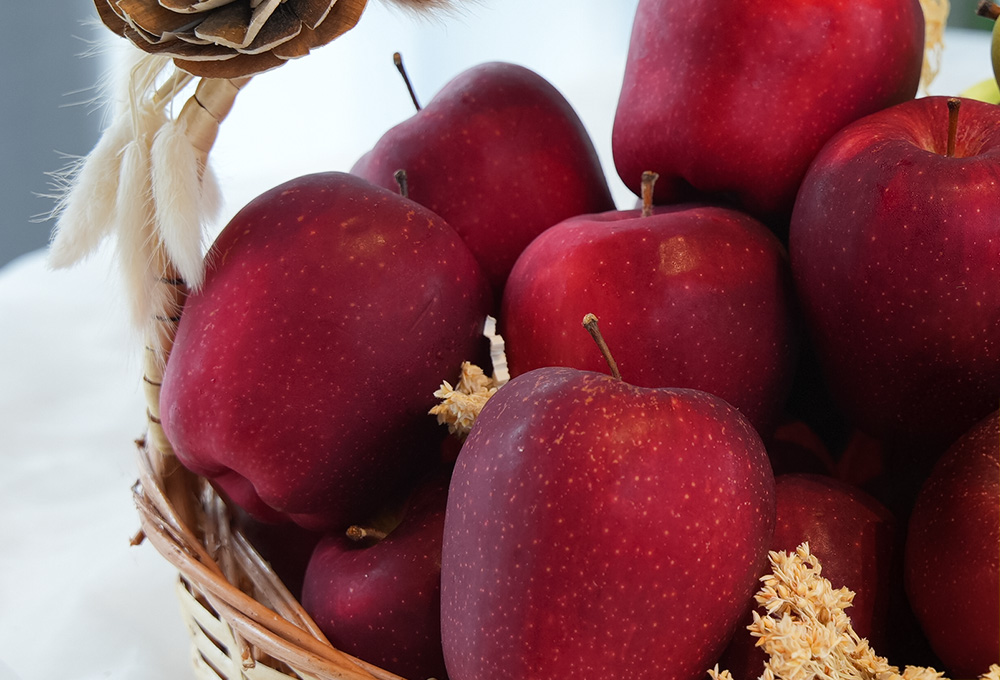 Exotic Apple & Pear Gift Basket (Washington Basket V2)