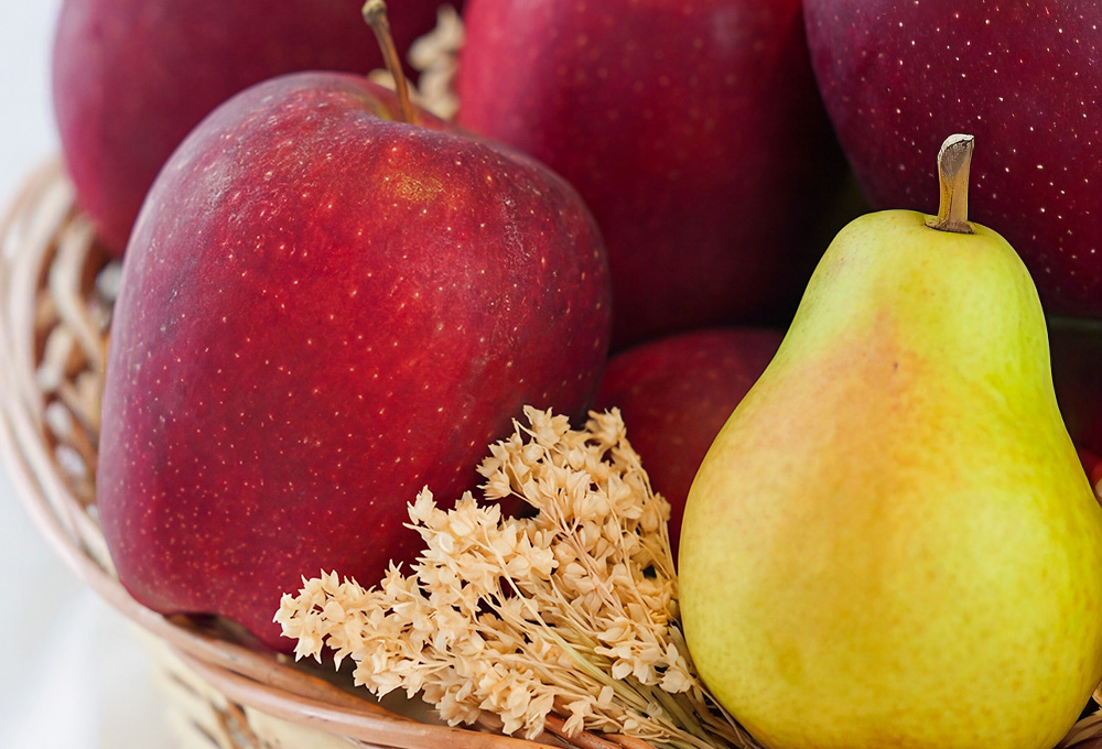 Exotic Apple & Pear Gift Basket (Washington Basket V2)