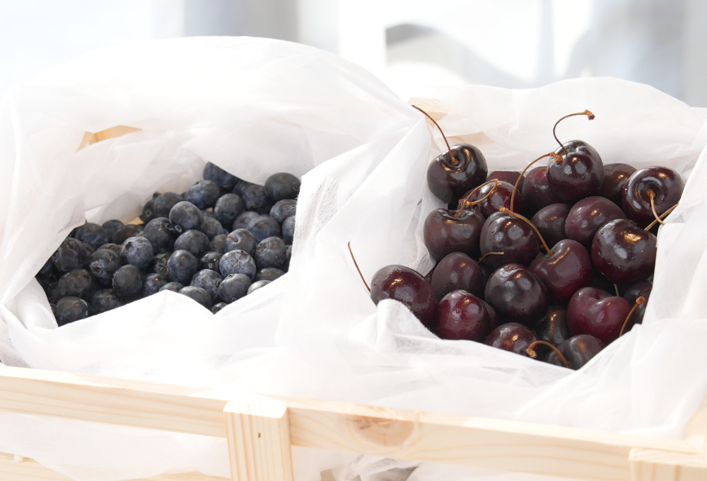 Premium Duo Tray – Blueberries & Cherries