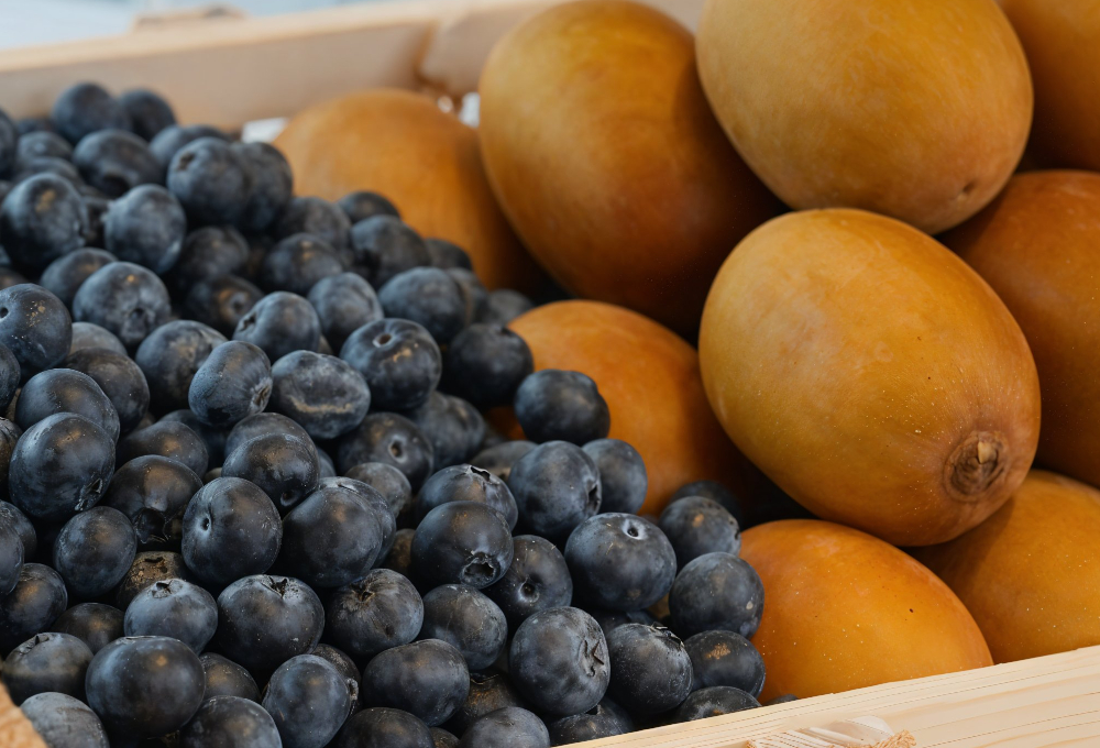 Blueberry & Golden Kiwi Premium Fruit Tray