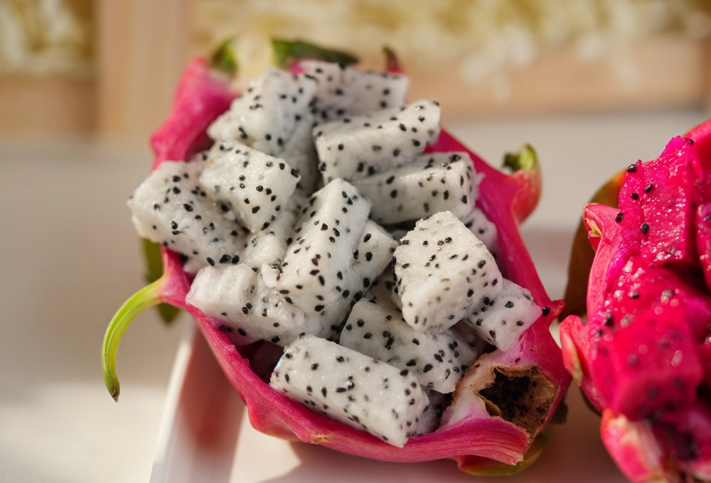 red-white-dragon-fruit-tray