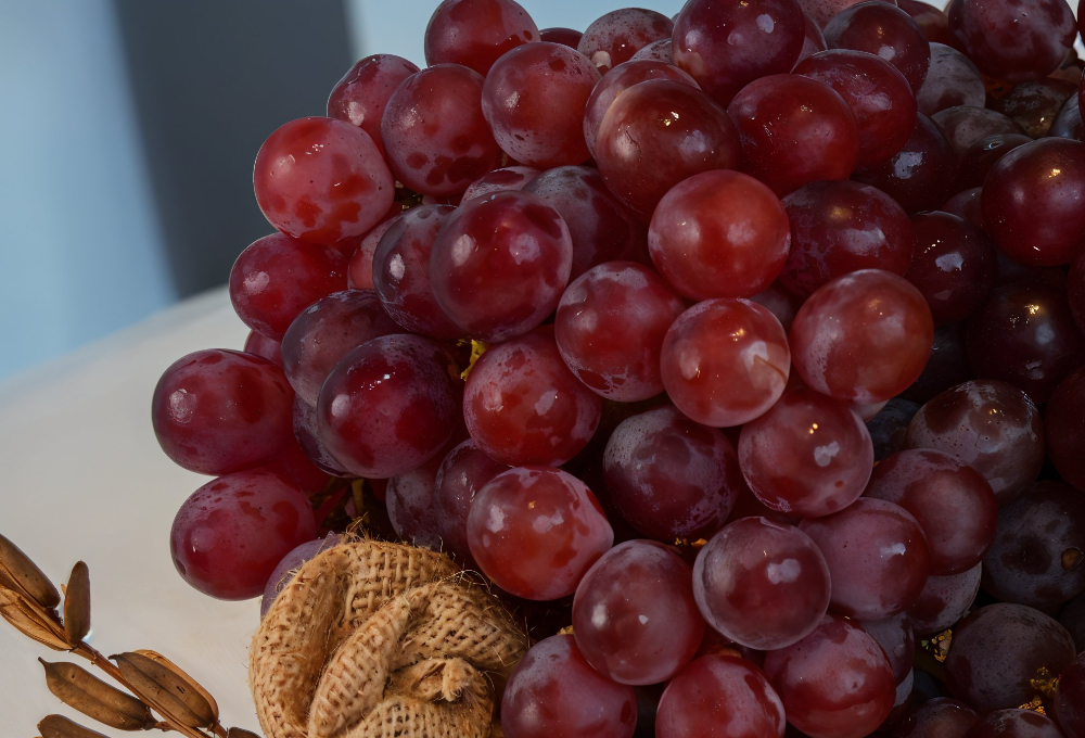The Signature Grape Tray