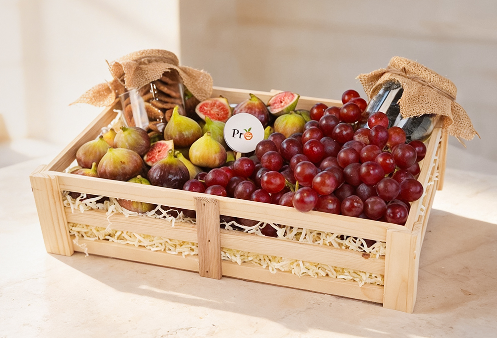 The Fresh & Dried Signature Tray