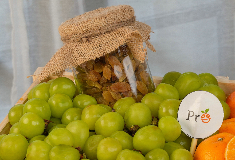 Shine Muscat & Mandarin Gourmet Fruit Tray