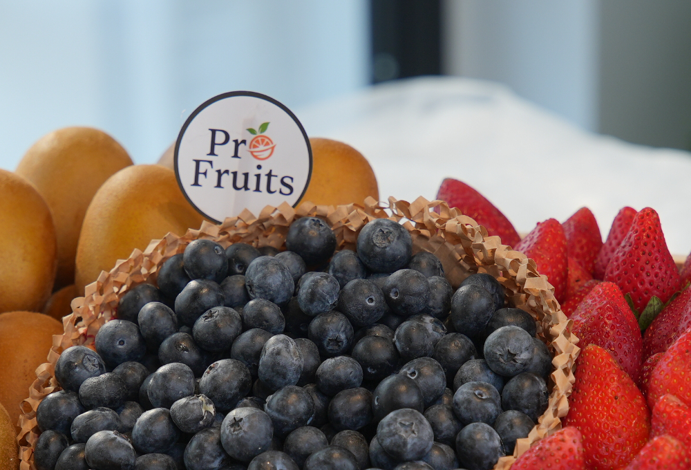 Berry Gold Trio Luxury Fruit Tray