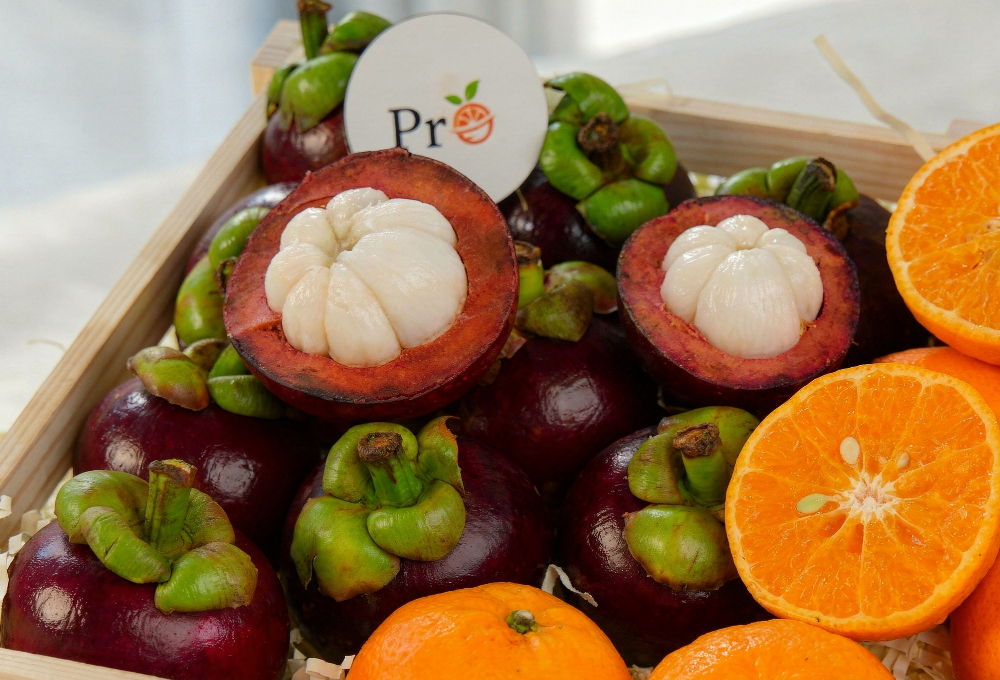 Mangosteen & Mandarin Imperial Harvest Tray
