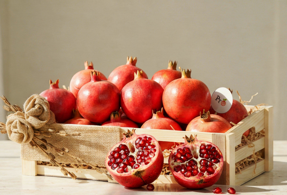 jumbo-pomegranate-tray