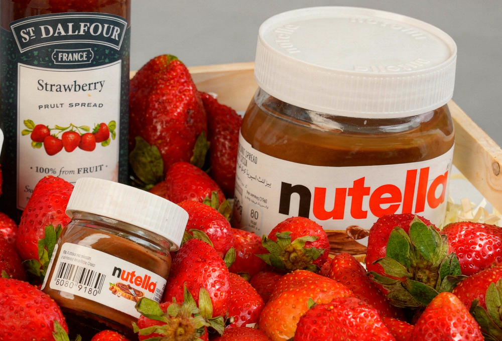 Strawberry Indulgence Nutella & Wafer Delight Tray