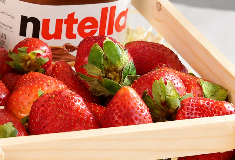 Strawberry Indulgence Nutella & Wafer Delight Tray