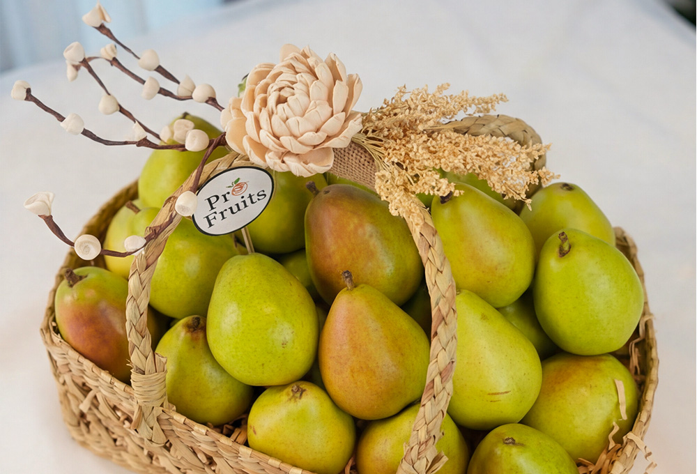 Fresh Washington Pear Basket