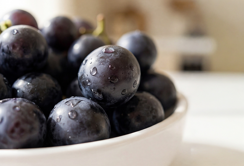 Australian Black Seedless Grapes