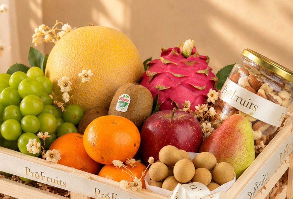 The Golden Elegance premium ProFruits wooden fruit tray